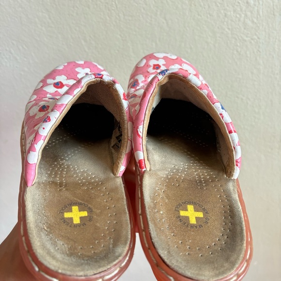 dr. martens floral clogs or mules 🌸 - Picture 5 of 8
